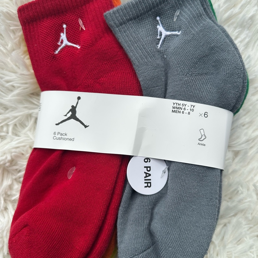 Jordan Men's/ Women and youth Athletic Ankle Red and Gray Socks - 6 Pack